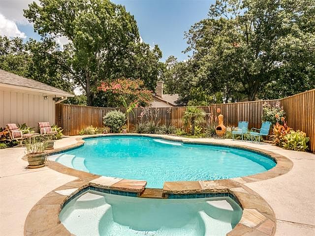 1st image of 9218 Meadowknoll Dr