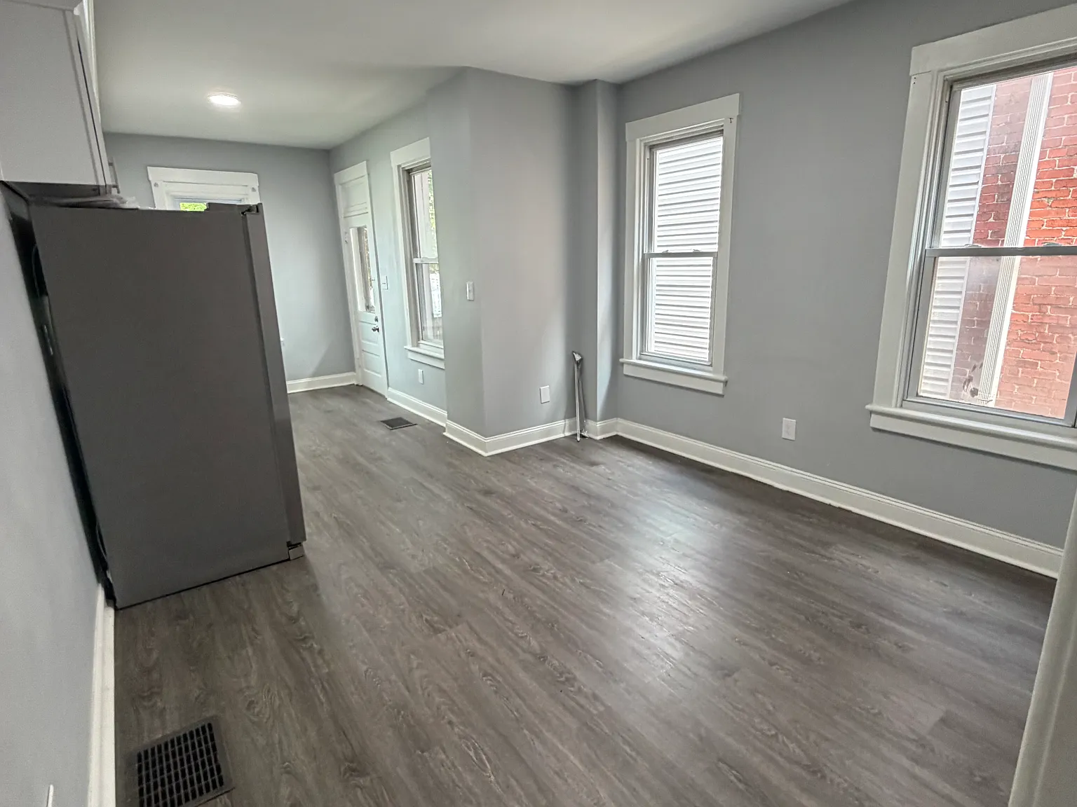 4 bed, 1659 sqft, $2,025 — Photo 3