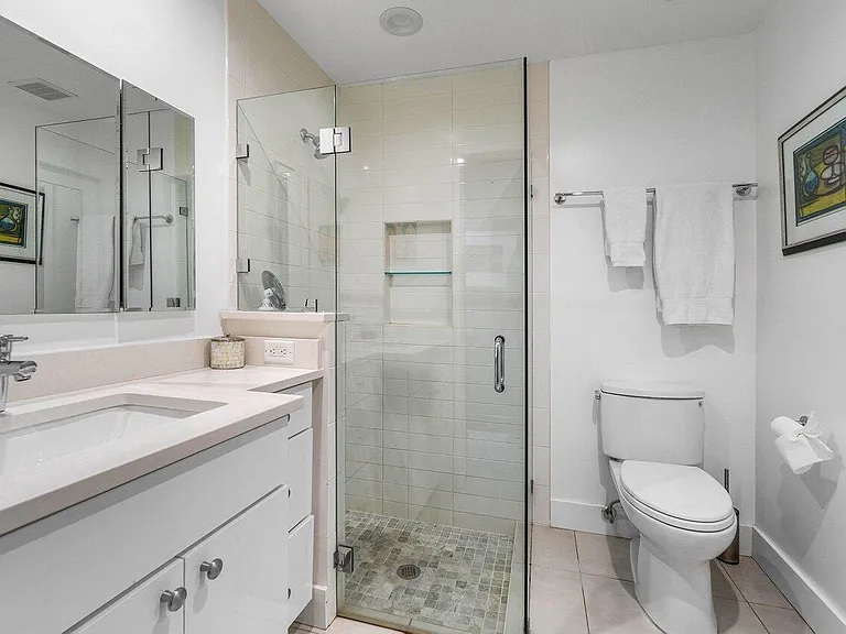 2320 Las Casitas Dr — Photo 18