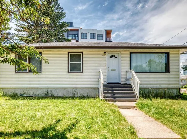 1701 E 32nd St SW, Calgary, AB T3C 1N6