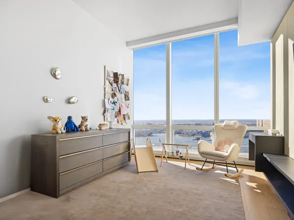 15 Hudson Yards image 14 of 35