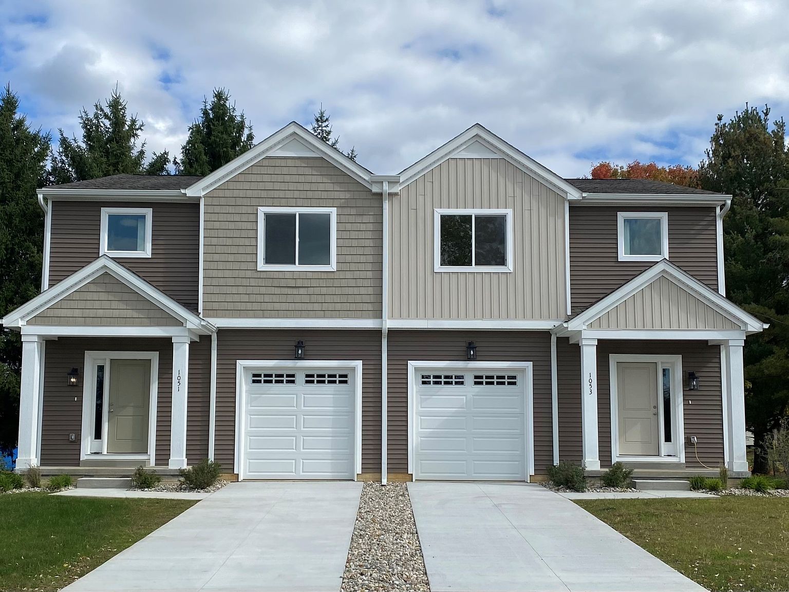 The Redhill Paired Townhome Plan, Emerald Hills