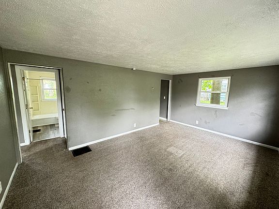 2nd image of 1709 Huey St