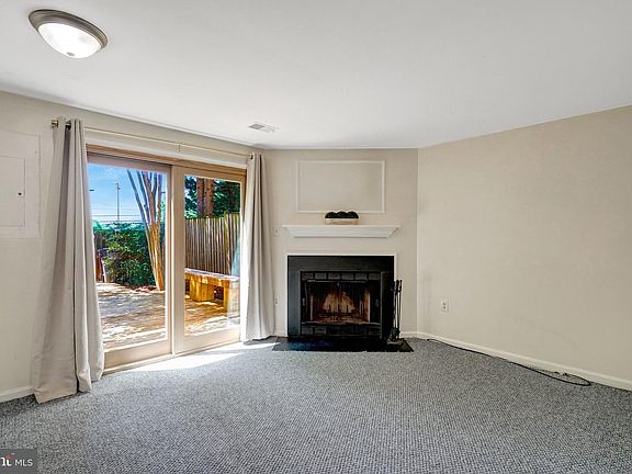 4th image of 7580 Blanford Ct