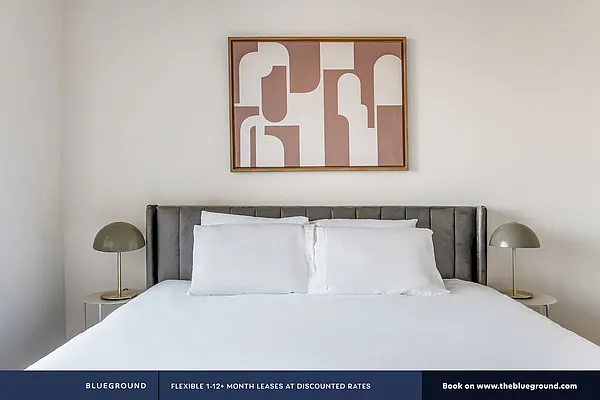 Rented by The Blueground | media 25