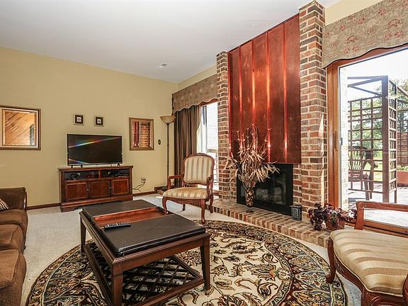 5th image of 31 Stillmeadow Dr #31B