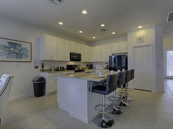 3rd image of 347 Marcello Blvd