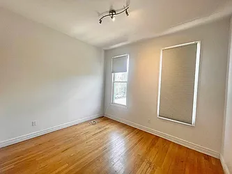 Rented by Century 21 Premier 