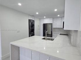 15434 SW 85th Ln, Miami, FL