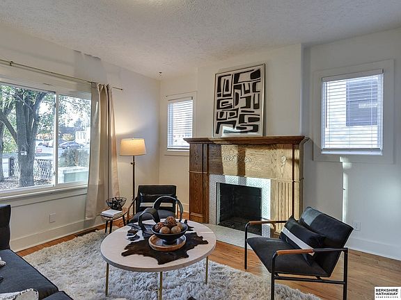 2nd image of 103 S 50th Ave