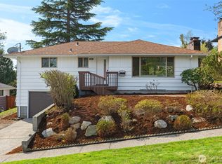 3111 SW 104th St, Seattle, WA 98146