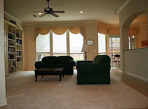5th image of 4910 Lakewood Dr
