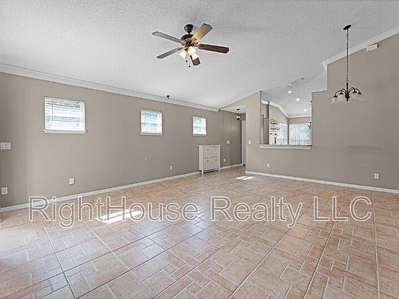 4th image of 4033 Forest Island Dr