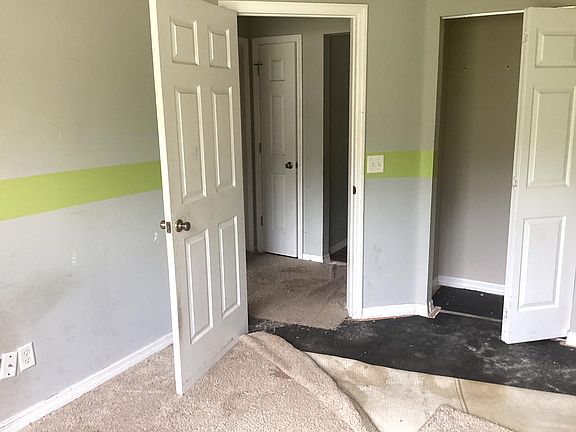 3rd image of 11880 SE 195th Place