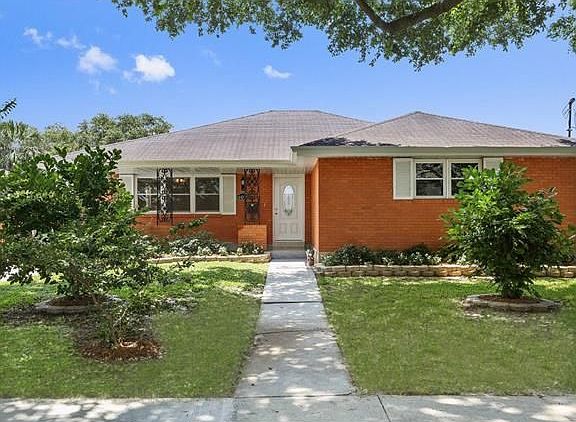 2nd image of 6018 Pratt Dr