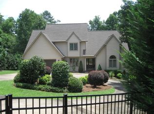 100 Long Shoals Cir, Eatonton, GA 31024