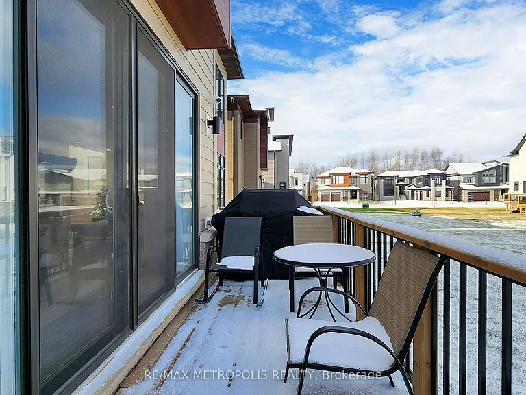 104 Stoneleigh Dr — Photo 37