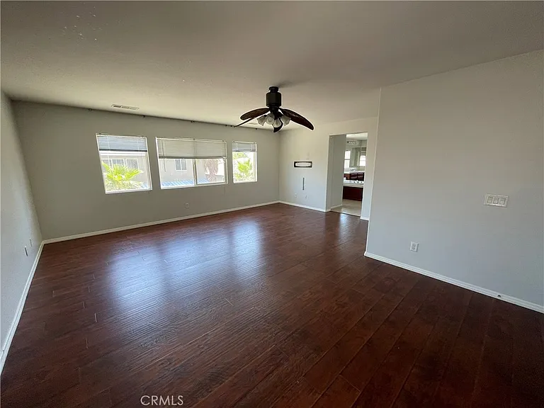 37222 Camden Dr — Photo 19