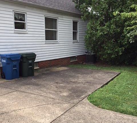 Patio/Additional Car Space