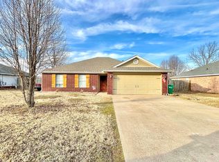 804 Tyler St, Bentonville, AR 72719