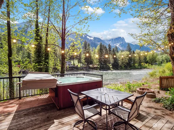 51610 217th Place SE, Gold Bar, WA 98251