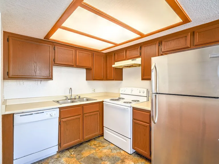 1333 Pinto Rock Ln #202 — Photo 9