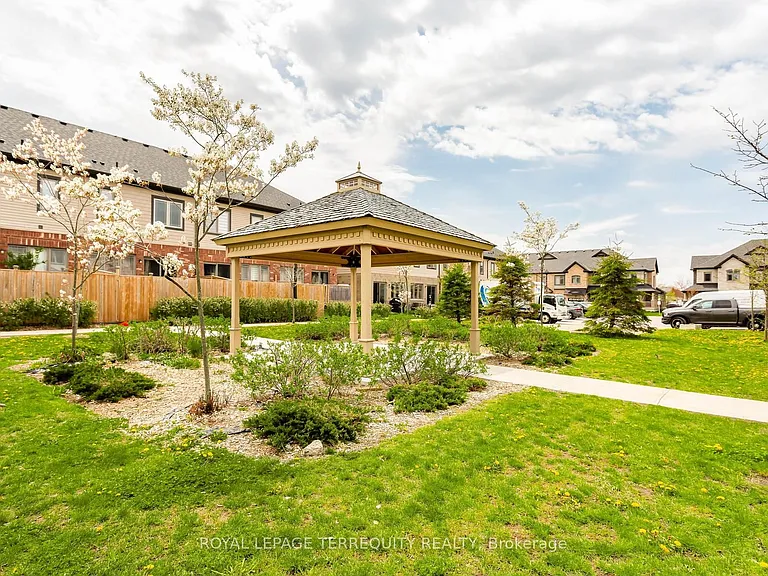 10 Deneb St — Photo 30
