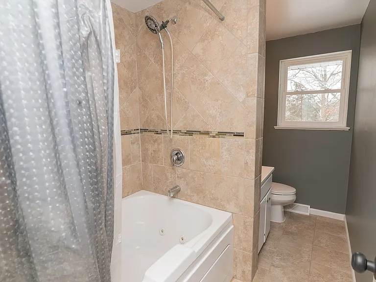 2113 Melody Dr — Photo 10