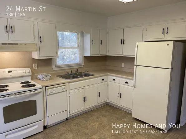 24 Martin St, Newnan, GA 30263