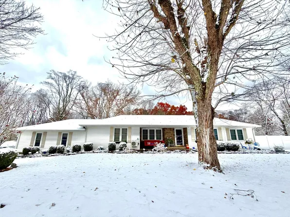 2563 Maple Ave, Fayetteville, WV 25840