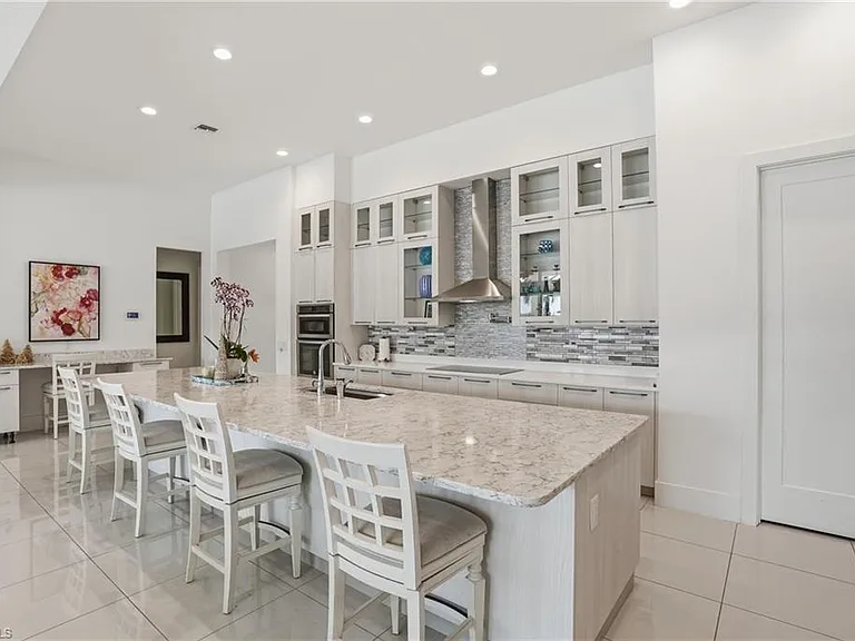 14831 Dockside Ln — Photo 11