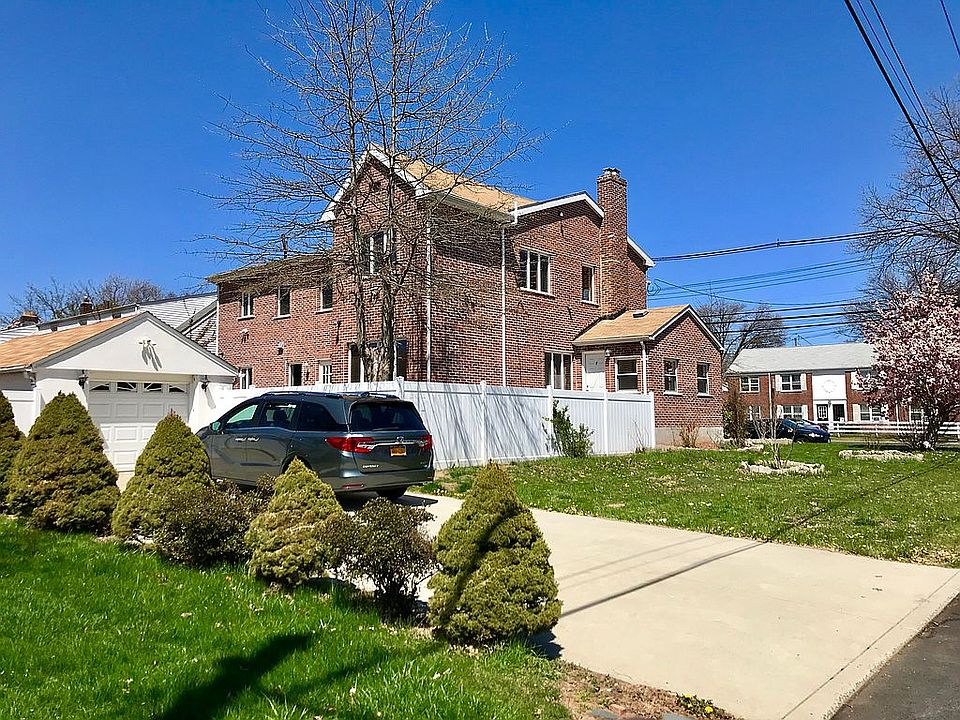 2nd image of 2105 N Wood Ave