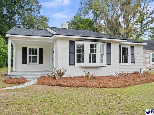 140 North St, Darlington, SC 29532