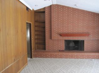 1728 Inwood Rd, South Bend, IN 46614