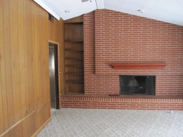 1728 Inwood Rd photo 1