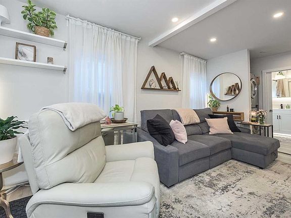 5th image of 1609 E 2a St NW