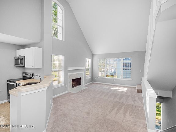 4th image of 13703 Richmond Park Dr N APT 3408