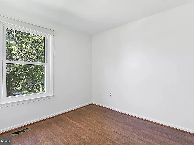 10606 Tuppence Ct — Photo 7