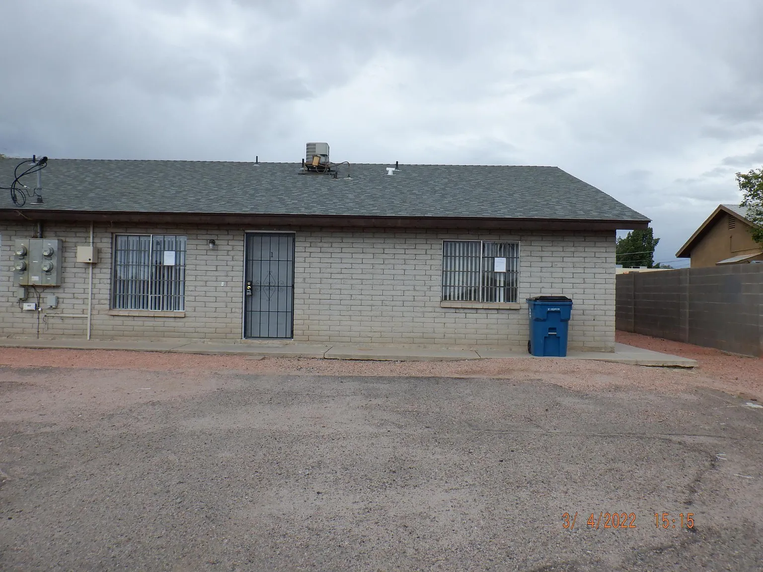 2 bed, 800 sqft, $1,100 — Photo 1