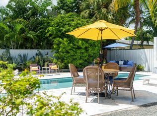 817 NE 16th Pl, Fort Lauderdale, FL 33305