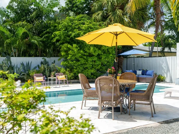817 NE 16th Place, Fort Lauderdale, FL 33305