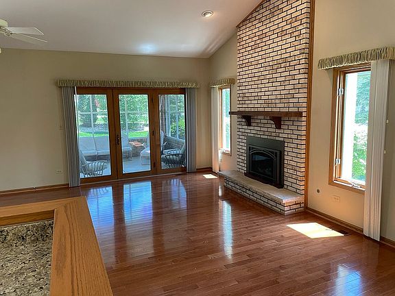 5th image of 17713 Valerie Ct #11