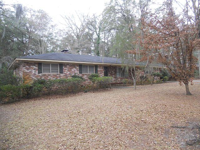 1st image of 506 Greenwood Dr