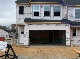 38 Gregory Village Dr #B, Lillington, NC 27546