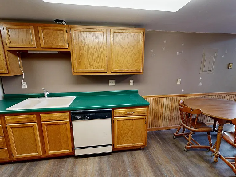 545 Pacific Ave SW — Photo 6