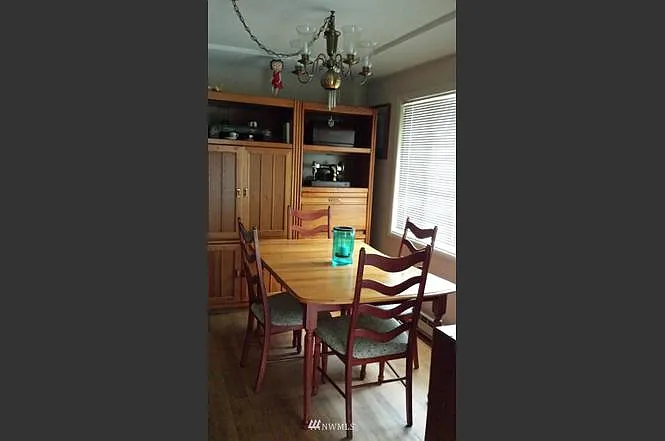 874 Broadway St — Photo 4