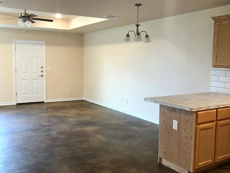 509 College St — Photo 13