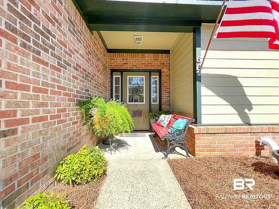 3rd image of 444 Clubhouse Dr