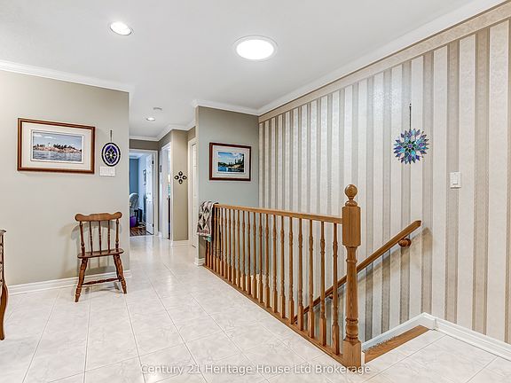 3rd image of 1465 Commissioners Rd W #4