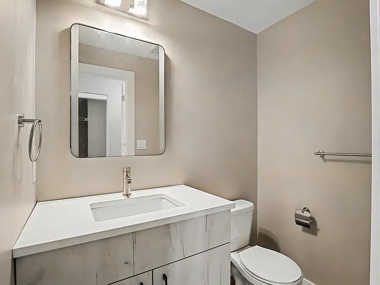 172 Kehl St #1 — Photo 30